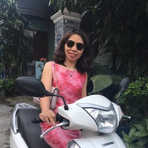 Meet your Posher, Iris